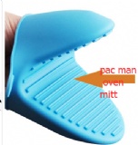 pac man oven mitt